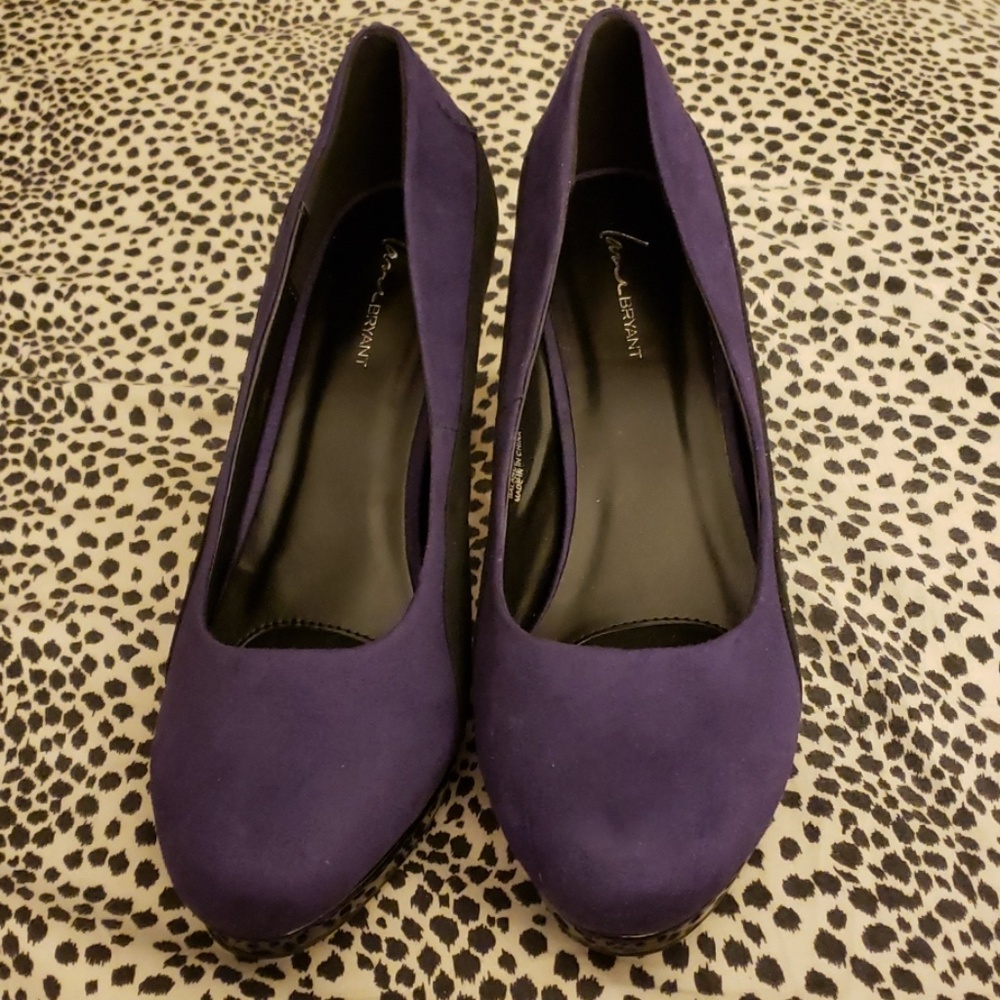 12W Purple and Black Pumps
